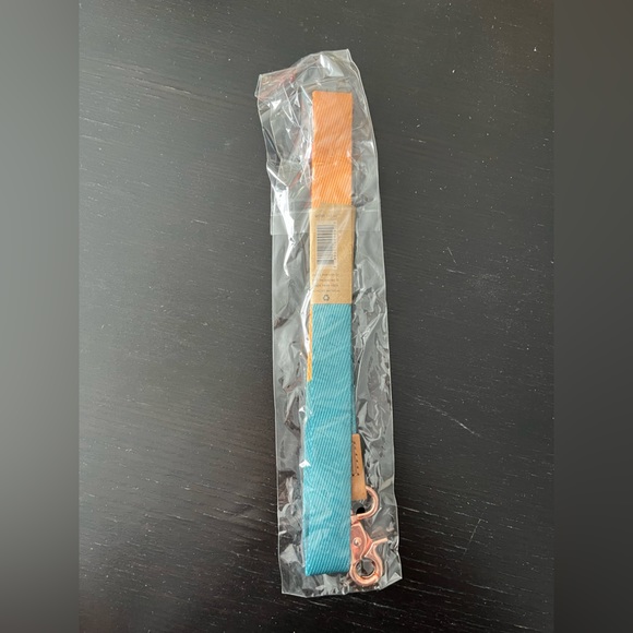 New Thread Wallet neck lanyard - Picture 2 of 5